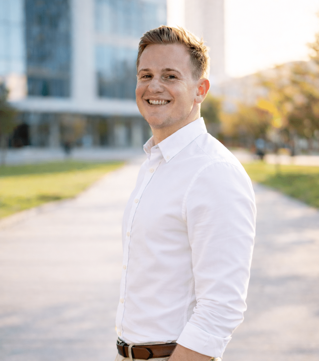 Francis Kleint — CEO, DropshipAgent